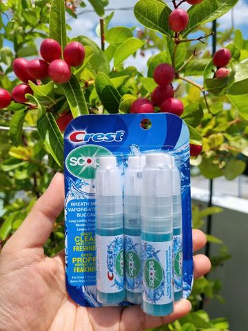 Nước xịt thơm miệng Crest Scope 7ml (Lốc 4 chai) - Khử mùi hôi hiệu quả, giữ hơi thở thơm mát, tiện lợi mang theo khi đi du lịch.
