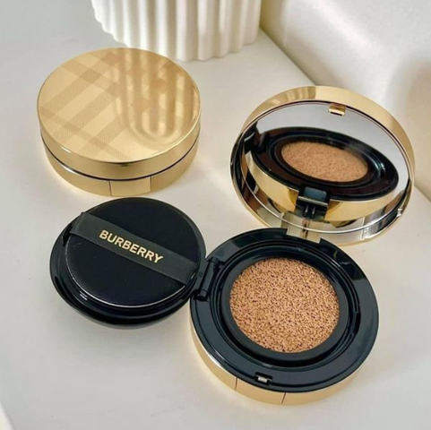 Phấn nước Burberry Ultimate Glow 40 light cool