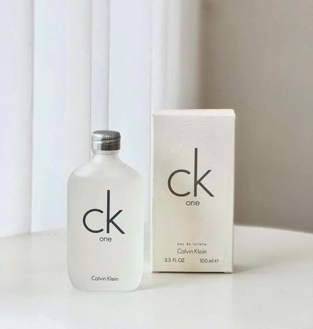 Nước Hoa Calvin Klein CK One EDT 100ml - Hương Nước Hoa Đặc Trưng Cho Cả Nam & Nữ, Pha Trộn Cam Bergamot và Gỗ Tuyết Tùng