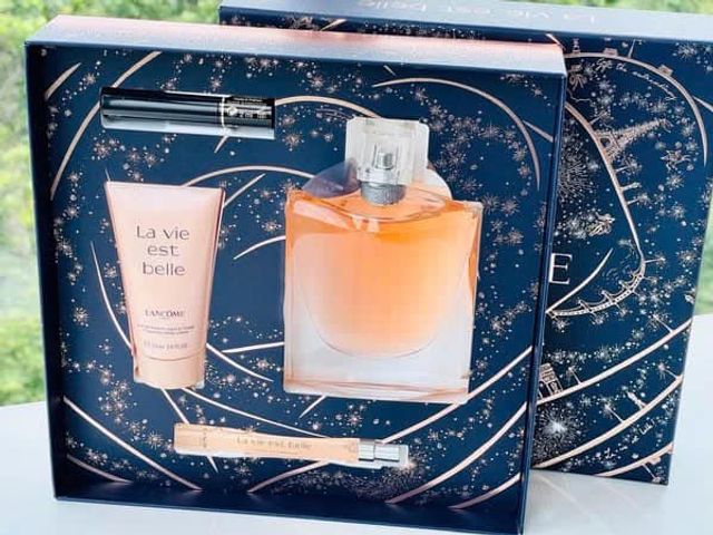 Set Nước Hoa Lancome La Vie Est Belle Giáng Sinh 100ml + 10ml + 50ml Xịt Khử Mùi + Mascara - Món Quà Sang Trọng Tình Yêu
