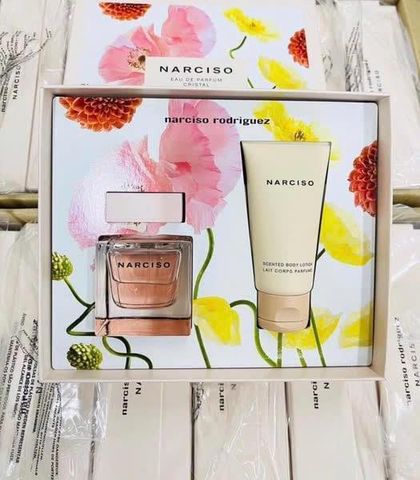 Set Nước Hoa Narciso Rodriguez Narciso Cristal EDT 100ml - Hương Thơm Tinh Tế, Sang Trọng, Phù Hợp Mọi Hoàn Cảnh