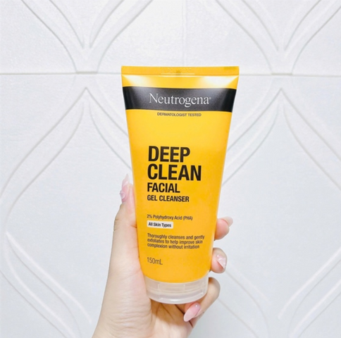 Neutrogena Sữa Rửa Mặt Deep Clean 4/27