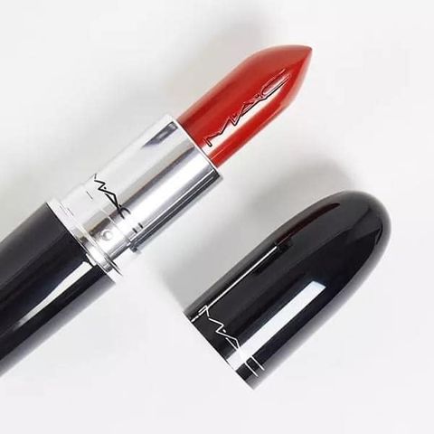 Son Mac 551 Lustreglass Lipstick - Son Thỏi Dưỡng Ẩm, Màu Sắc Thời Thượng #551 Local Celeb, Đẳng Cấp Sang Trọng