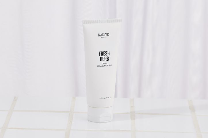 Sữa Rửa Mặt Nacific Fresh Herb Origin Cleansing Foam 150ml - Làm Sạch Dịu Nhẹ Cho Da Nhạy Cảm, Dưỡng Ẩm Và Thoải Mái