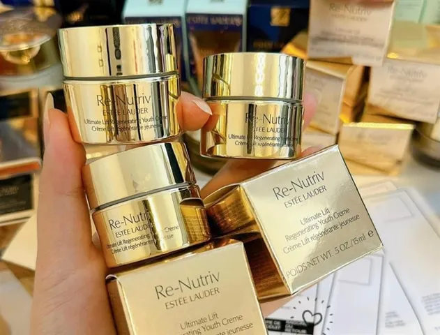 Kem Dưỡng Trẻ Hóa Da Estee Lauder Re-Nutriv Ultimate Lift 15ml Full Box - Giải Pháp Tái Tạo Da Săn Chắc, Sáng Mịn và Rạng Rỡ