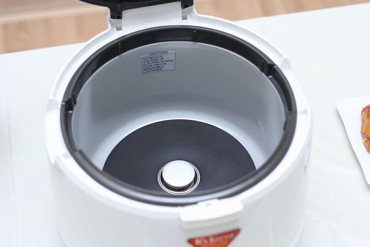 Nồi cơm điện Cuckoo CR-1051 1.8L - Nấu Cơm Tự Động, Thiết Kế Hiện Đại, Chế Độ Giữ Nóng, Tiết Kiệm Điện Hàn Quốc