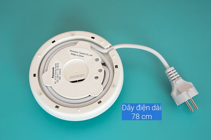 Ấm Siêu Tốc Panasonic NC-K101WRA 1.7L - Công Suất 1850-2200W, Tự Ngắt Khi Sôi, Thiết Kế Gọn Gàng, Lưới Lọc Cặn Tiện Lợi