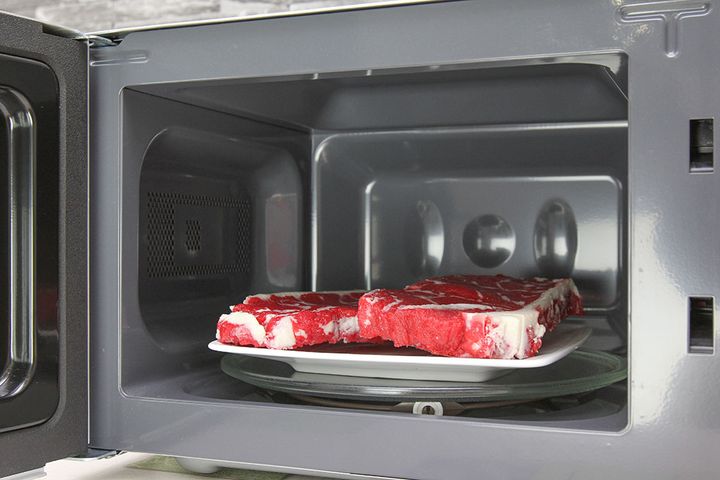 Lò Vi Sóng Sharp R-203VN-M 20 Lít - Kiểu Dáng Sang Trọng, 800W, Đèn Quan Sát, Nấu Nhanh, Hẹn Giờ Tiện Lợi, Dễ Dàng Vệ Sinh