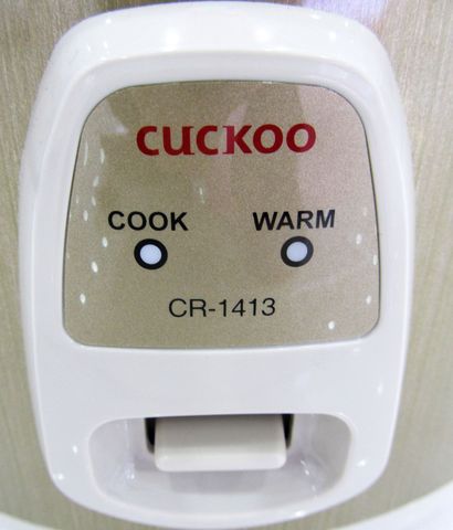 Nồi cơm điện Cuckoo CR-1413 2.5L Nắp Gài - Thiết Kế Gọn Nhẹ, Công Suất 820W, Chức Năng Nấu và Hâm Nóng Tiện Lợi