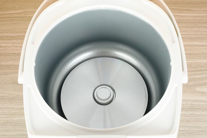 Nồi cơm điện tử Sharp KS-COM183MV-WH 1.8 lít - Công nghệ nấu 3D, Dung tích lớn cho gia đình 4-6 người, Giữ ấm 12 giờ, Thao tác dễ dàng