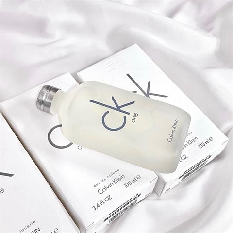 Nước Hoa Calvin Klein CK One EDT 100ml - Hương Nước Hoa Đặc Trưng Cho Cả Nam & Nữ, Pha Trộn Cam Bergamot và Gỗ Tuyết Tùng