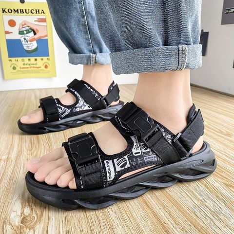 Sandal Đế Xoắn Khóa Bấm M8 Siêu Ngầu - Xăng-đan Thời Trang Nam Họa Tiết Đ độc đáo, Tăng 1 Size, Chất Lượng Cao
