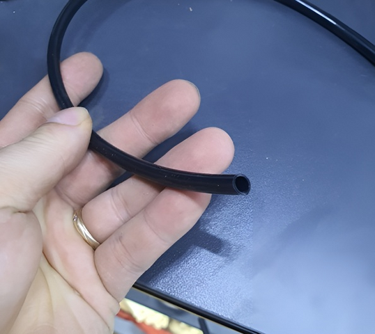 Dây Sủi Oxy Hồ Cá 4ly & 5ly - Phụ Kiện Hồ Cá Cảnh Chất Lượng, Màu Trắng & Đen, Dùng Cho Máy Sủi Oxy