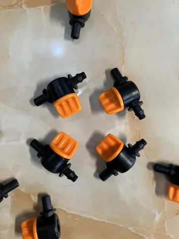 Van Khóa Dây Oxy Cam Đen - Phụ Kiện Chất Lượng Cho Bể Cá Cảnh Guppy - Độ Dài 4cm, Khấc Giữ Dây Oxy