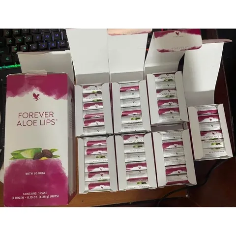 Son Dưỡng Môi Mẫu Mới (Date 2028). Forever Aloe Lips #022Flp.