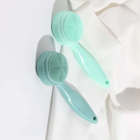 Cọ Rửa Mặt Silicone 3D Lông Mềm Cán Dài - Giúp Loại Bỏ Mụn Đầu Đen, Chăm Sóc Da Sáng Mịn, Thao Tác Dễ Dàng