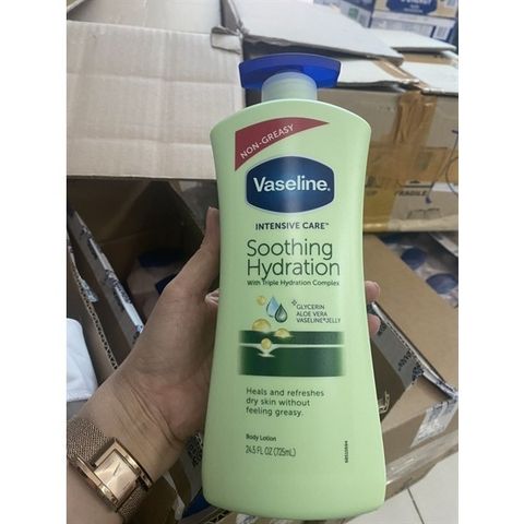 Sữa Dưỡng Thể Vaseline Body Lotion 725ml - Cung Cấp Độ Ẩm Suốt 24 Giờ, Làm Mềm Da, Thích Hợp Mọi Loại Da