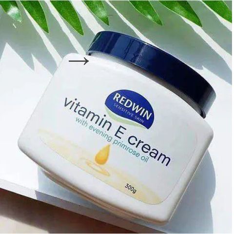 Kem Dưỡng Ẩm Body & Face Vitamin E  300ml Úc - Cung cấp độ ẩm, làm sáng da, bảo vệ da, phù hợp cho mọi loại da