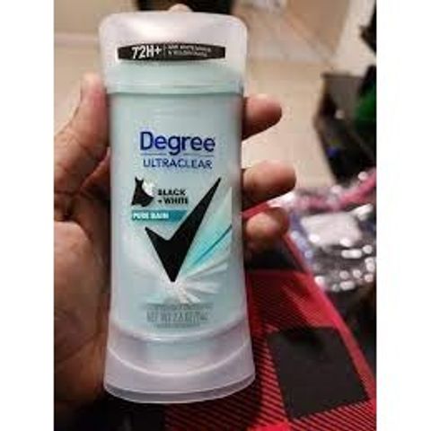 Lăn Khử Mùi Degree Ultraclear Black + White Pure Rain 72H