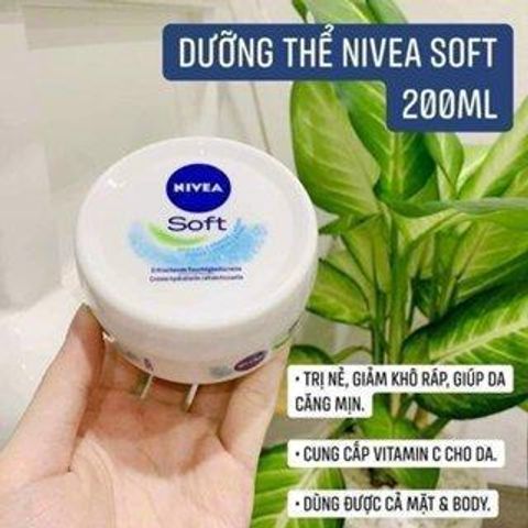 Kem Dưỡng Ẩm Chuyên Sâu Nivea Soft 200ml
