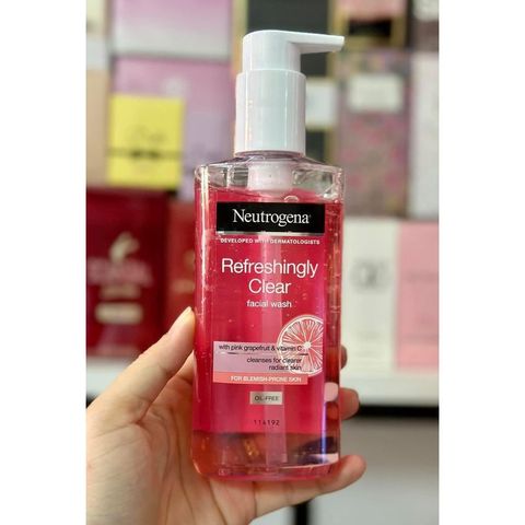 Sữa rửa mặt sáng da mụn Neutrogena Refreshingly Clear Facial 200ml