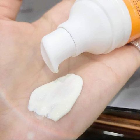 Kem Chống Nắng La Roche-Posay Anthelios XL SPF50+ 50ml - Kiểm Soát Dầu, Bảo Vệ Tối Ưu Cho Da Nhạy Cảm, Chống Tia UV Hiệu Quả