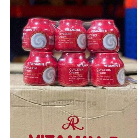 Kem Dưỡng Ẩm Vitamin E Đỏ Aron Glycerin 200g Thái Lan - Giải Pháp Tối Ưu Cho Da Khô, Rạng Rỡ và Tươi Trẻ