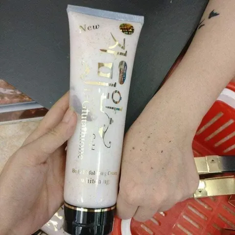 Gel Hạt Tẩy Tế Bào Chết Body L-Glutathione Gold Hàn Quốc 300g  231279