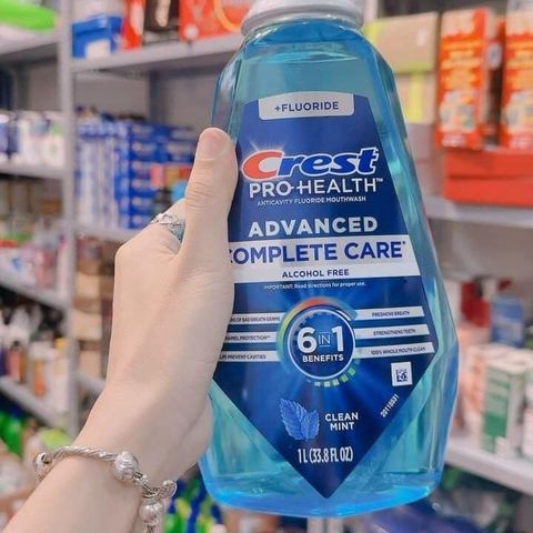 Nước Súc Miệng Crest White Brilliance Whitening 1L - Hơi Thở Thơm Mát, Làm Trắng Răng Tự Nhiên, Giải Pháp Chăm Sóc Răng Miệng Tốt Nhất