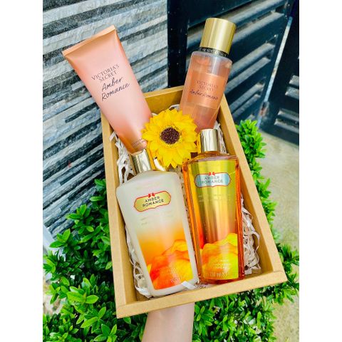 Xịt Thơm Cơ Thể Victoria's Secret Amber Romance - Hương Thơm Quyến Rũ, Lưu Giữ Lâu Dài, Sản Phẩm Từ Mỹ