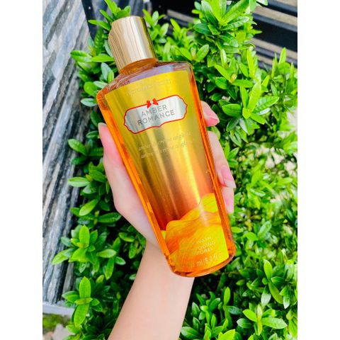Xịt Thơm Cơ Thể Victoria's Secret Amber Romance - Hương Thơm Quyến Rũ, Lưu Giữ Lâu Dài, Sản Phẩm Từ Mỹ