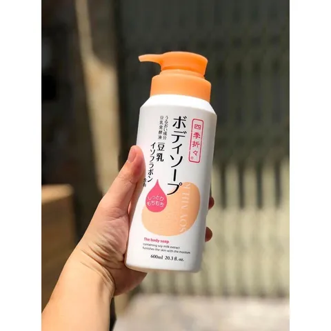 Sữa tắm đậu nành Soy Milk 600ml - Nhật Bản