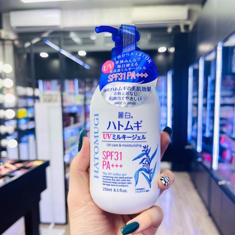 Sữa Tắm Hatomugi Ý Dĩ - Kem Chống Nắng & Dưỡng Thể Cho Mọi Loại Da, Bảo Vệ Da Khỏi Tia UV, Phù Hợp Cho Da Nhạy Cảm