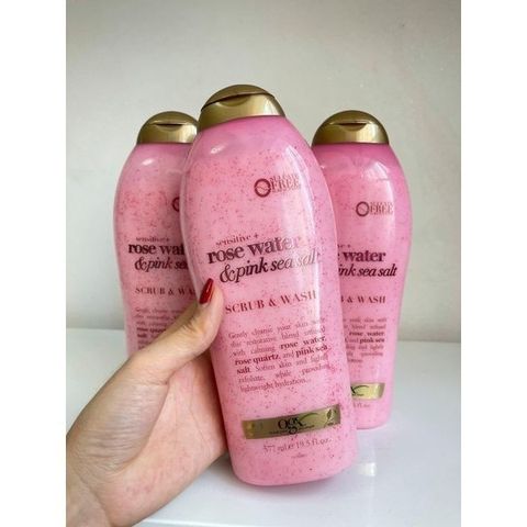 Sữa Tắm Tẩy Tế Bào Chết OGX 577ml - Dưỡng ẩm, Làm Sạch Da Từ Thiên Nhiên, Giáng Sinh Cùng Hương Thơm Dịu Nhẹ