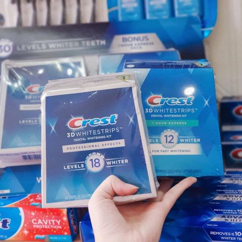 Set 2 hộp Miếng dán trắng răng Crest 3D whitestrips