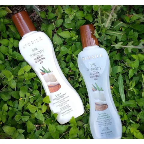 Tinh dầu dưỡng bóng tóc Biosilk Silk Therapy 67ml ( Hương dừa)