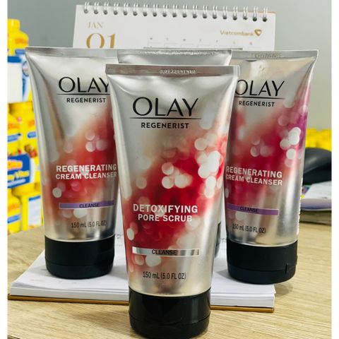 Sữa Rửa Mặt Tạo Bọt Olay 150ml - Sạch Sẽ, Cung Cấp Độ Ẩm, Dưỡng Sáng Da, Phù Hợp Mọi Loại Da