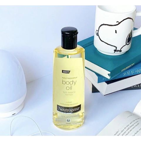 Tinh Dầu Dưỡng Thể Neutrogena Body Oil Light Sesame Formula 250ml - Dưỡng ẩm và bảo vệ da, phù hợp cho mọi loại da, đặc biệt da nhạy cảm