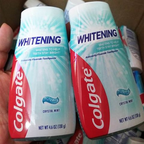 Kem Đánh Răng Colgate Whitening - 130G