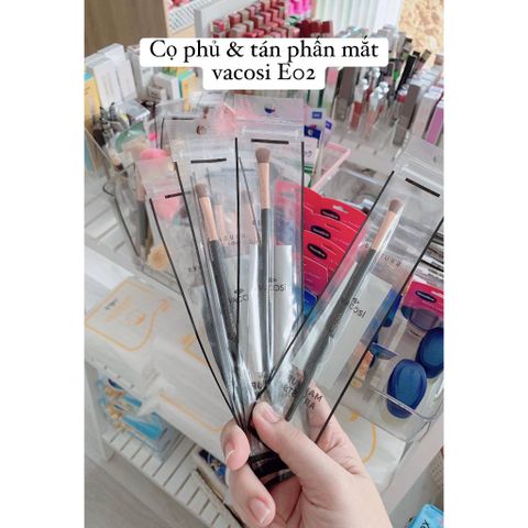 Cọ Tán Phấn Mắt Đầu Nhỏ Lông Mềm Vacosi E02 - Công Cụ Trang Điểm Hoàn Hảo Cho Đường Nét Tinh Tế
