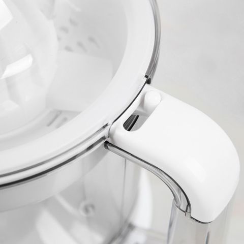 Máy Vắt Cam Sharp EJ-J256-WH Màu Trắng - Dung Tích 0.6L, Công Suất 25W, Thiết Kế Hiện Đại, Đầu Vắt Tự Động, Thích Hợp Gia Đình Trọn Gói Sức Khỏe