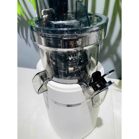 Máy Ép Chậm Locknlock Bianco EJJ421IVY 0.8L - Ép Trái Cây Kiệt Bã, Công Suất 200W, Bảo Hành 2 Năm, Tiện Lợi Cho Gia Đình