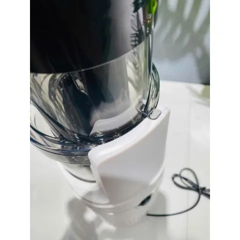 Máy Ép Chậm Locknlock Bianco EJJ421IVY 0.8L - Ép Trái Cây Kiệt Bã, Công Suất 200W, Bảo Hành 2 Năm, Tiện Lợi Cho Gia Đình