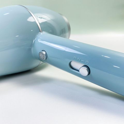 Máy Sấy Tóc LocknLock Air Dryer ENA144BLU - Công Suất 1600W-1900W, Thiết Kế Hiện Đại, Bảo Hành 2 Năm Chính Hãng