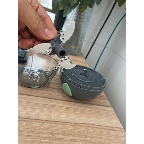 Dụng Cụ Xay Tỏi Ớt Cầm Tay LocknLock CKS321GRN 180ml Hình Heo Ngộ Nghĩnh - Băm Rau Củ Quả Tiện Lợi Cho Nhà Bếp