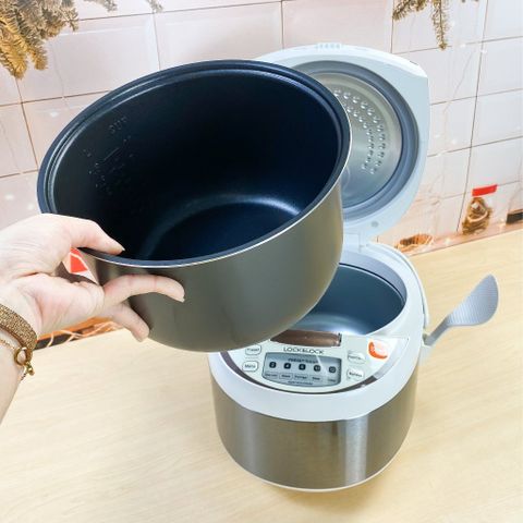 Nồi Cơm Điện Tử 1.8L LocknLock EJR351BRW - Chống Dính, Điều Khiển Điện Tử, Dành Cho Gia Đình 4-6 Người - Bảo Hành 2 Năm