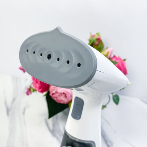 Bàn Là Hơi Nước Cầm Tay LocknLock ENI148 - Mini Ủi Hơi Nước 1000W - Thiết Kế Gọn Nhẹ, Bảo Hành 2 Năm