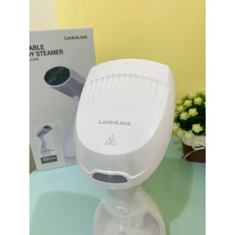Bàn Là Hơi Nước Cầm Tay LocknLock ENI222WHT 1500W - Máy Hơi Nước Mini Cho Quần Áo, Dung Tích 300ml, Bảo Hành 2 Năm