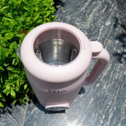 (PHIÊN BẢN 2026) Máy Làm Sữa Hạt Mini SEKA SKG450 (SK320 PRO) 8in1 Dung Tích 1.2L Lưỡi Dao 10 Cánh Inox 304, Hàng Chính Hãng