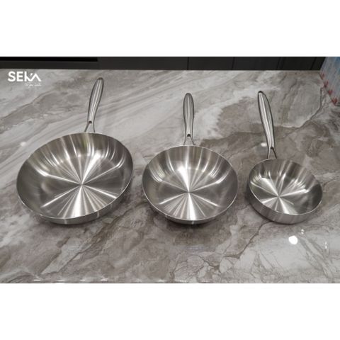 Chảo Inox Cạn Lòng SEKA SK6030 - 5 Lớp Nguyên Khối, Đường Kính 16cm/22cm/26cm, Chất Liệu Cao Cấp, Dùng Tất Cả Các Loại Bếp